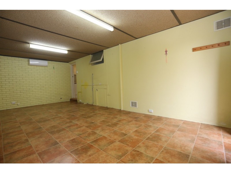 68 Armstrong Rd, Wilson WA 6107