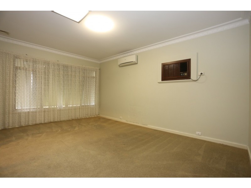 68 Armstrong Rd, Wilson WA 6107