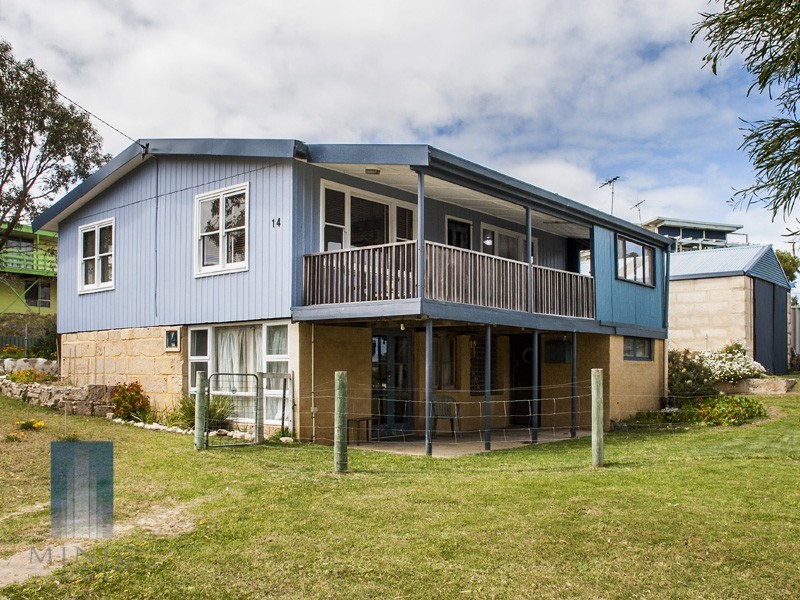 2/14 Turner Drive, Guilderton WA 6041