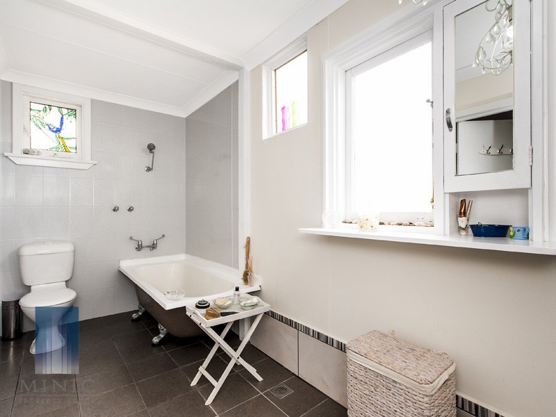 2/14 Turner Drive, Guilderton WA 6041