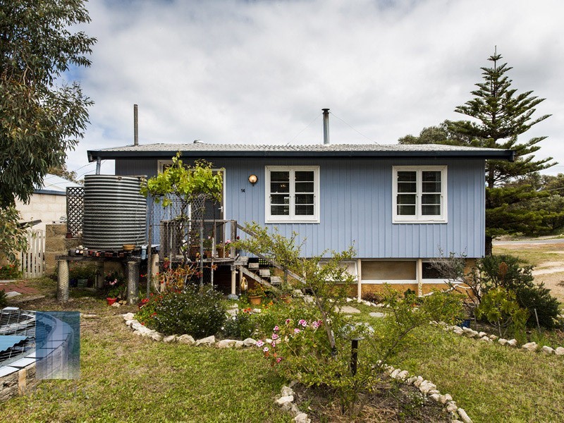 2/14 Turner Drive, Guilderton WA 6041