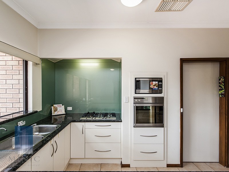 9 Connelly Way, Booragoon WA 6154