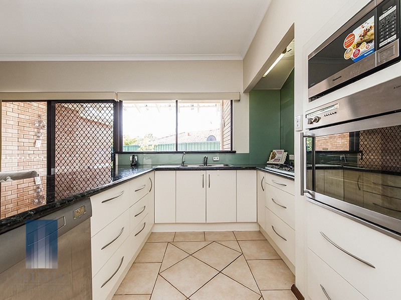 9 Connelly Way, Booragoon WA 6154