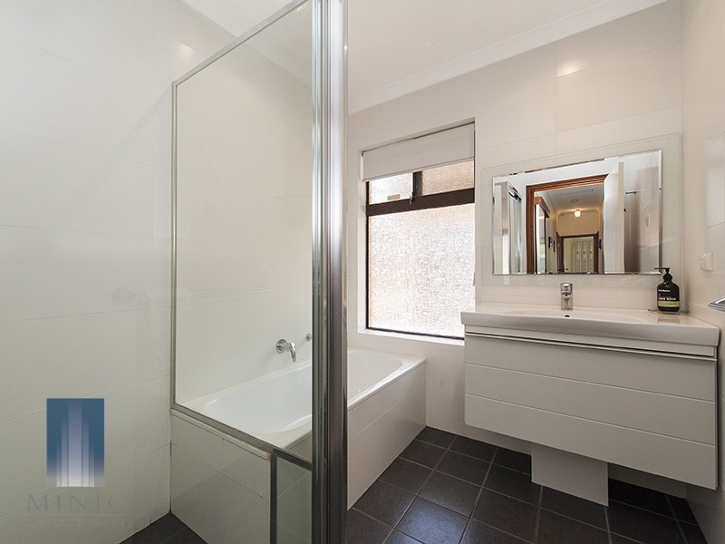 9 Connelly Way, Booragoon WA 6154