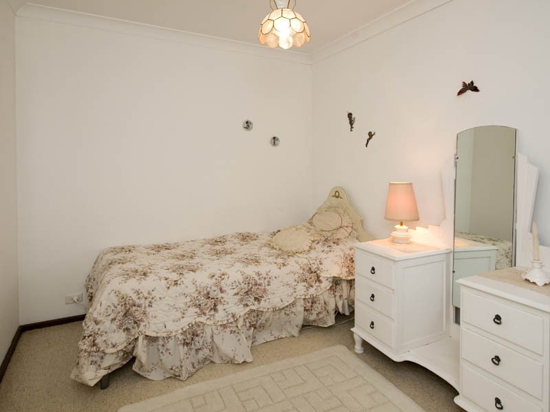 4 Bernier Road, Shelley WA 6148