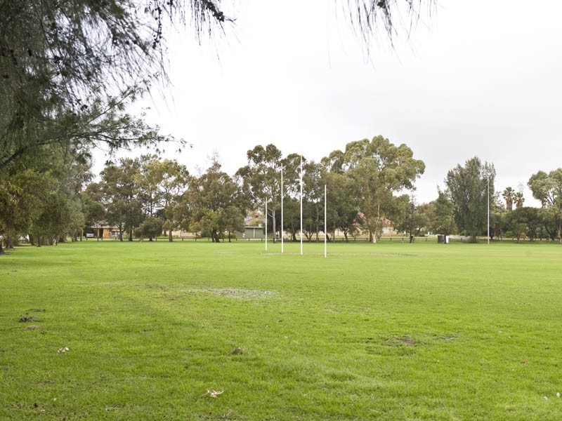 4 Bernier Road, Shelley WA 6148