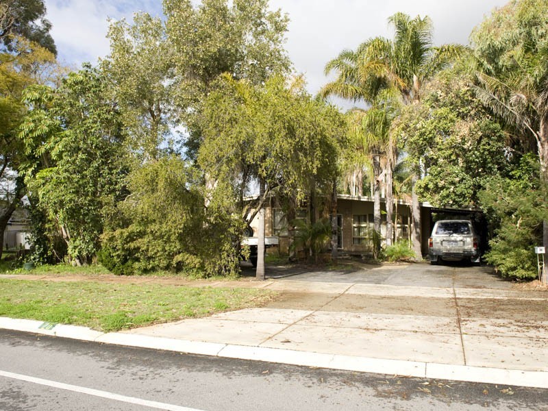 20 Knutsford Avenue, Rivervale WA 6103