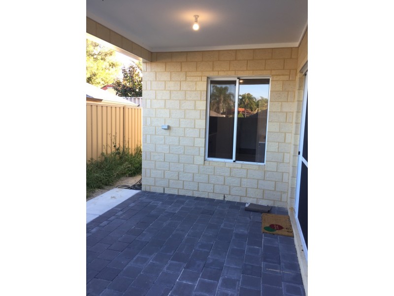 8A ANDREWS ROAD, Wilson WA 6107