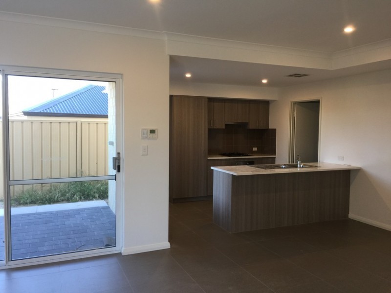 8A ANDREWS ROAD, Wilson WA 6107