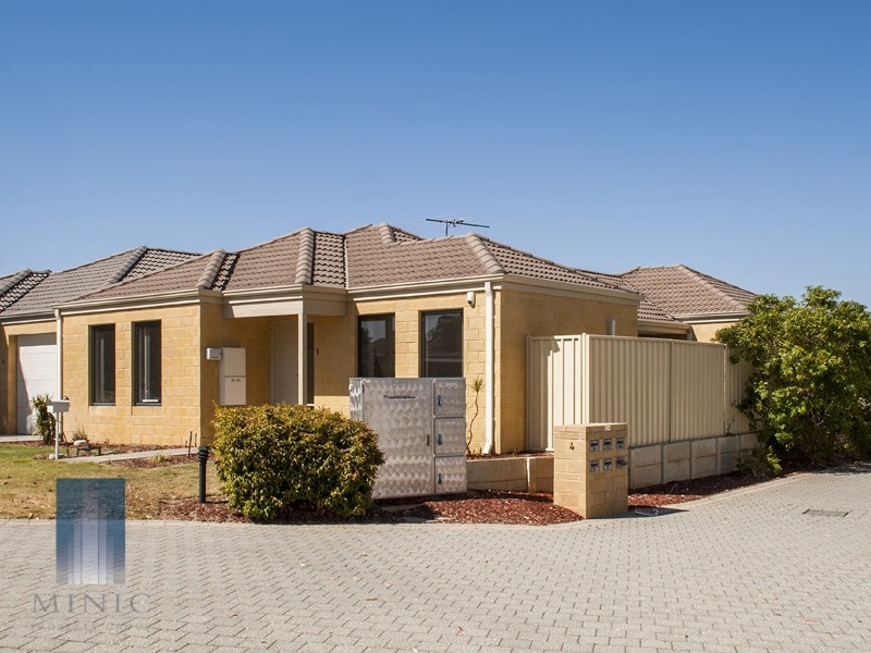 1/4 Hopkinson Way, Wilson WA 6107