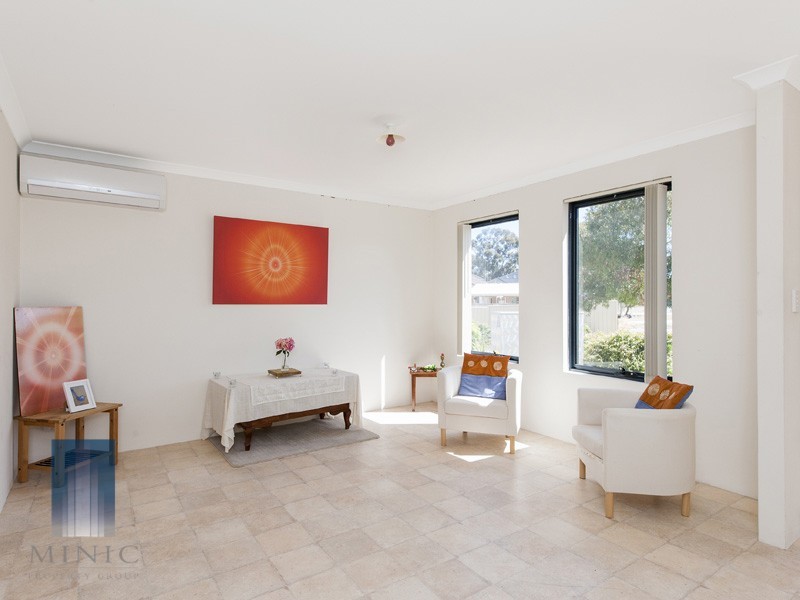 1/4 Hopkinson Way, Wilson WA 6107