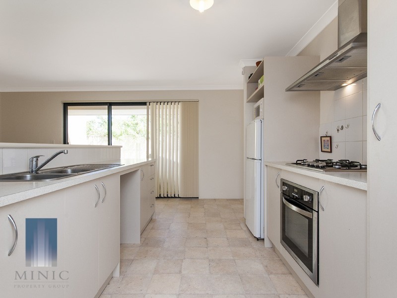 1/4 Hopkinson Way, Wilson WA 6107