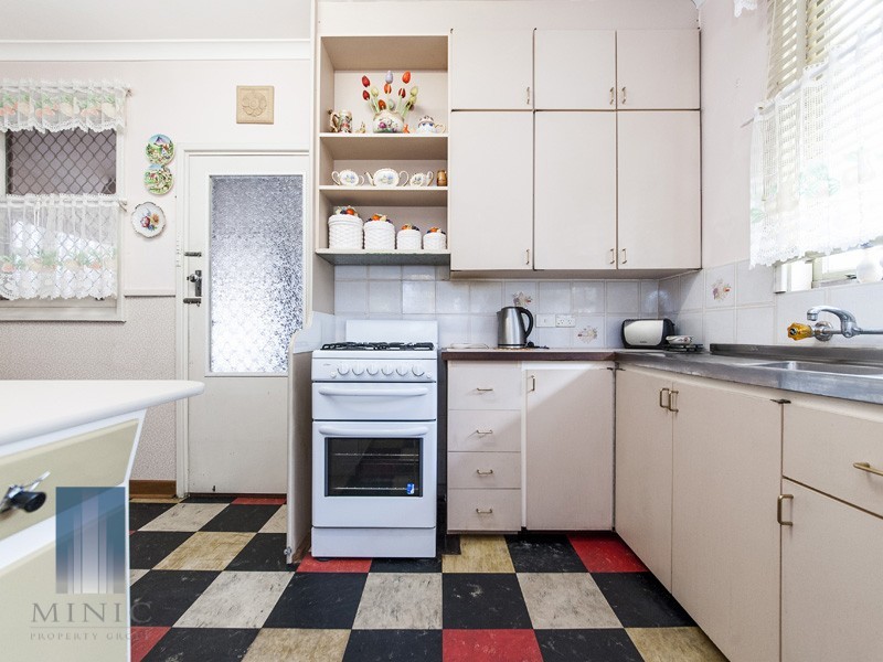 30 McManus Street, Wilson WA 6107