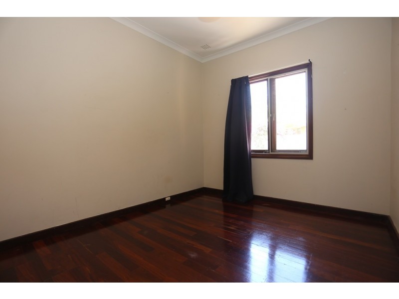 37 Welwyn Avenue, Manning WA 6152