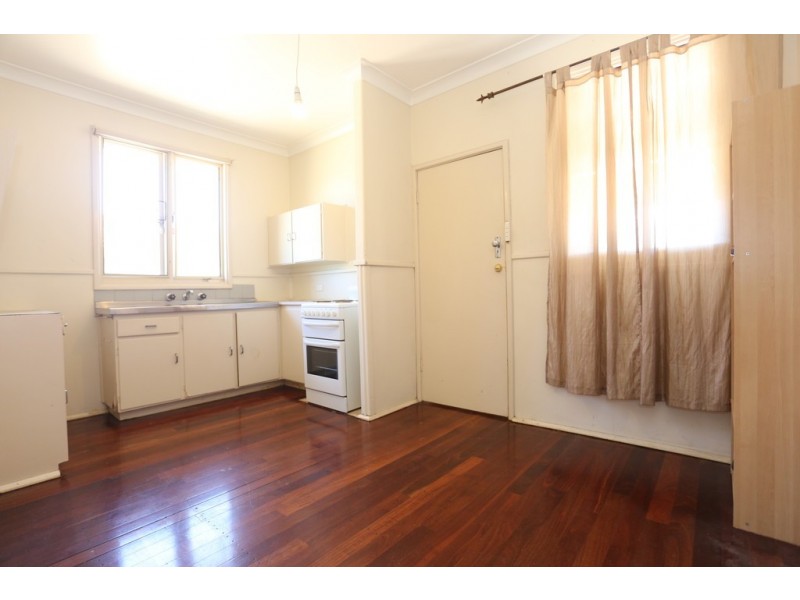 37 Welwyn Avenue, Manning WA 6152