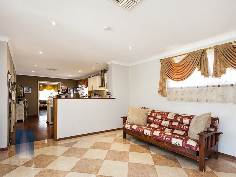 79 Alderley Square, Wilson WA 6107