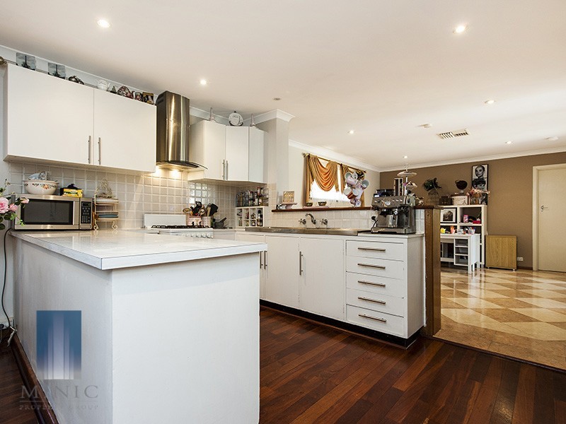79 Alderley Square, Wilson WA 6107