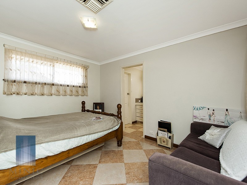 79 Alderley Square, Wilson WA 6107