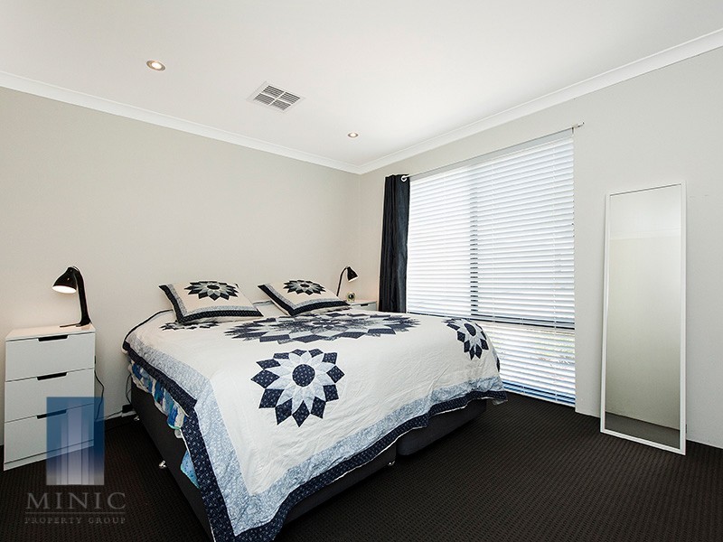 2/20 Amstey Street, Riverton WA 6148