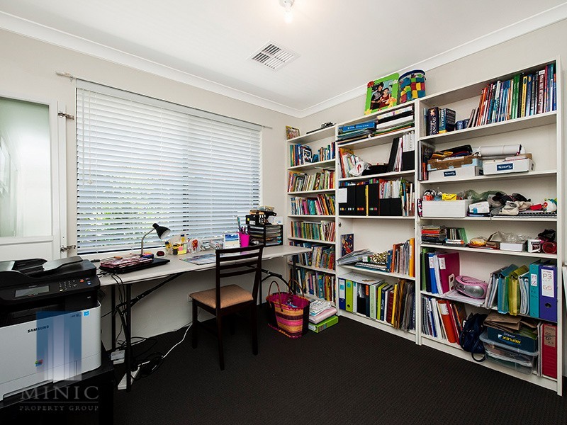 2/20 Amstey Street, Riverton WA 6148