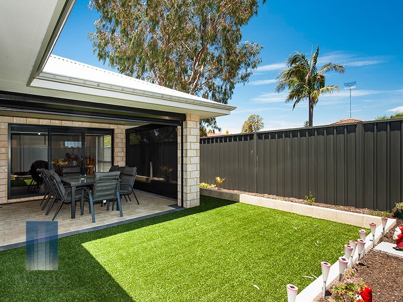 2/20 Amstey Street, Riverton WA 6148