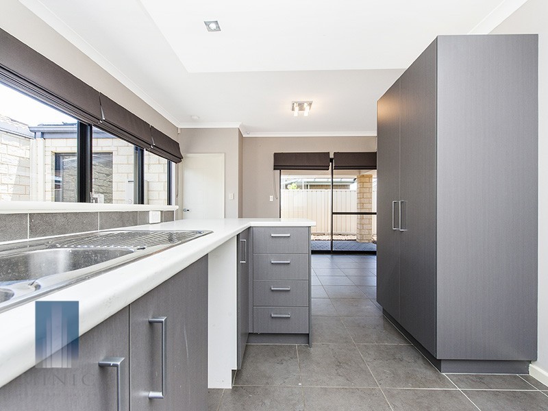 36 Oman Pass, Canning Vale WA 6155