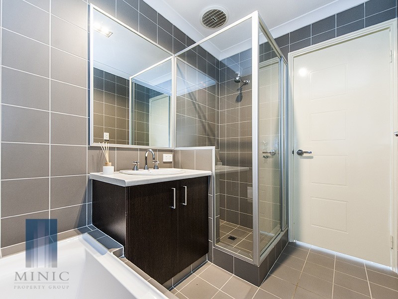 36 Oman Pass, Canning Vale WA 6155