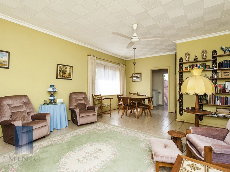 1/32 Emily Steet, St James WA 6102