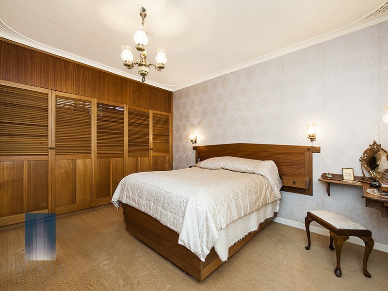 1/32 Emily Steet, St James WA 6102