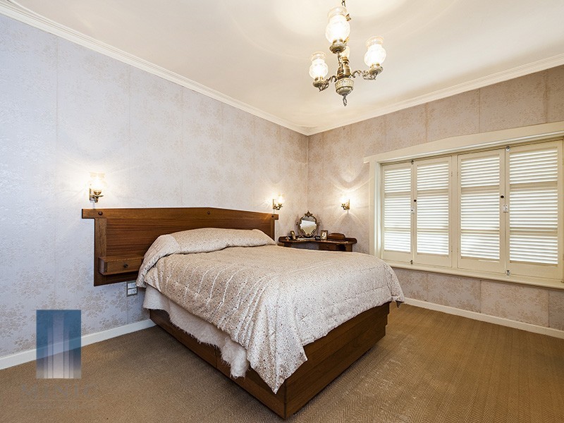 1/32 Emily Steet, St James WA 6102