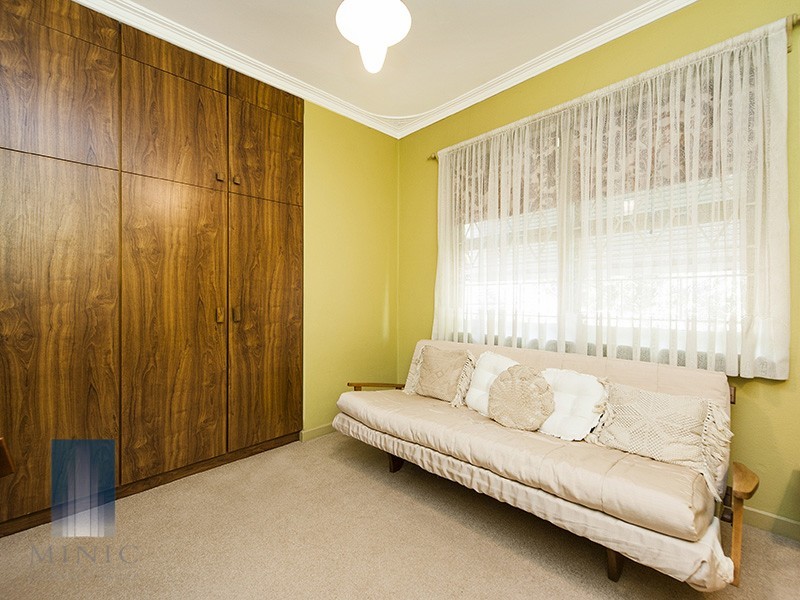 1/32 Emily Steet, St James WA 6102