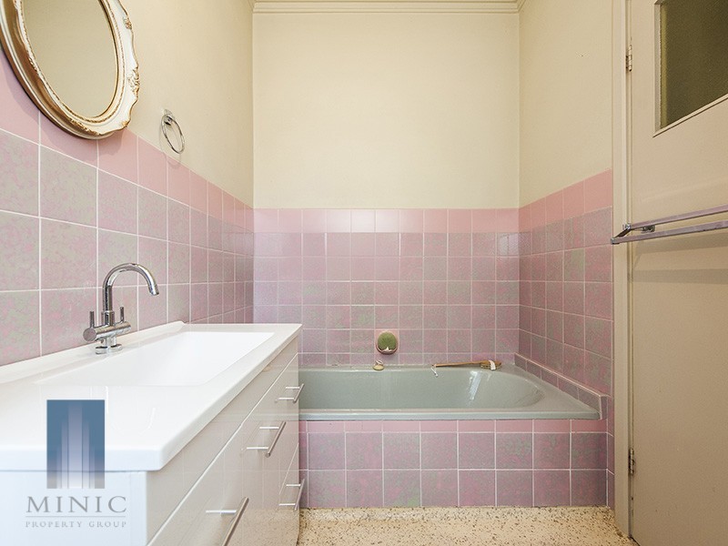 1/32 Emily Steet, St James WA 6102