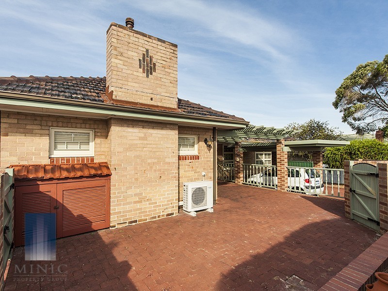 1/32 Emily Steet, St James WA 6102