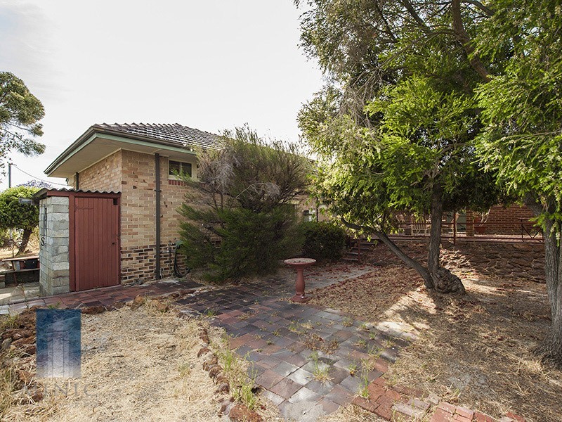 1/32 Emily Steet, St James WA 6102