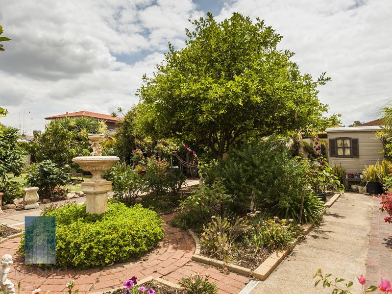 29 Lofoten Way, Ferndale WA 6148