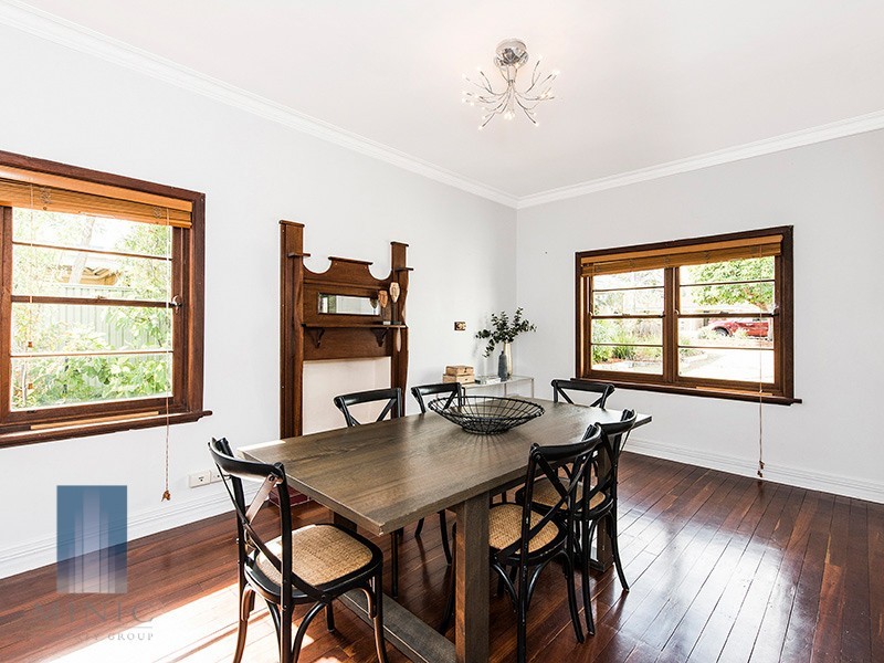 7 Isabella Crescent, Manning WA 6152