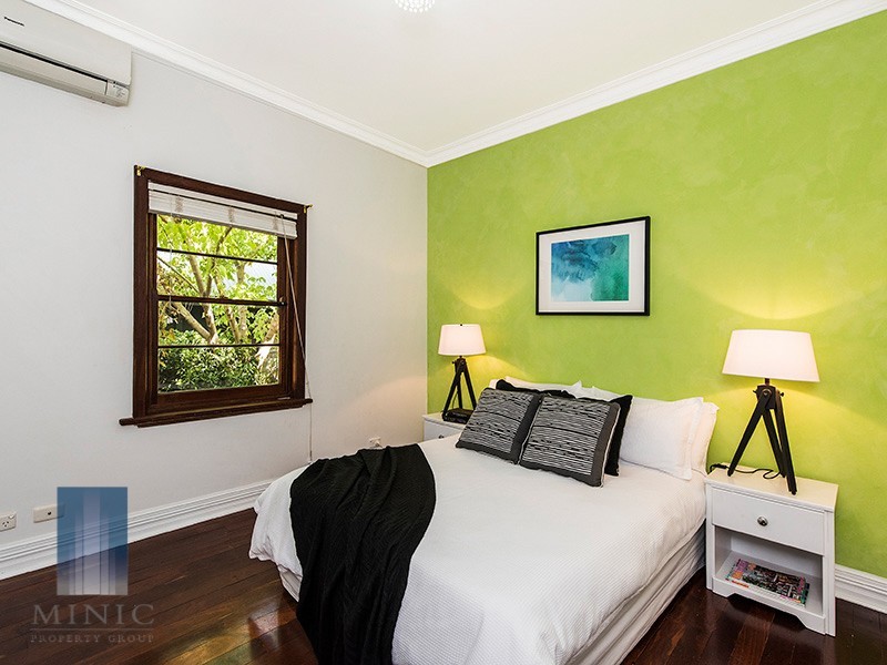 7 Isabella Crescent, Manning WA 6152