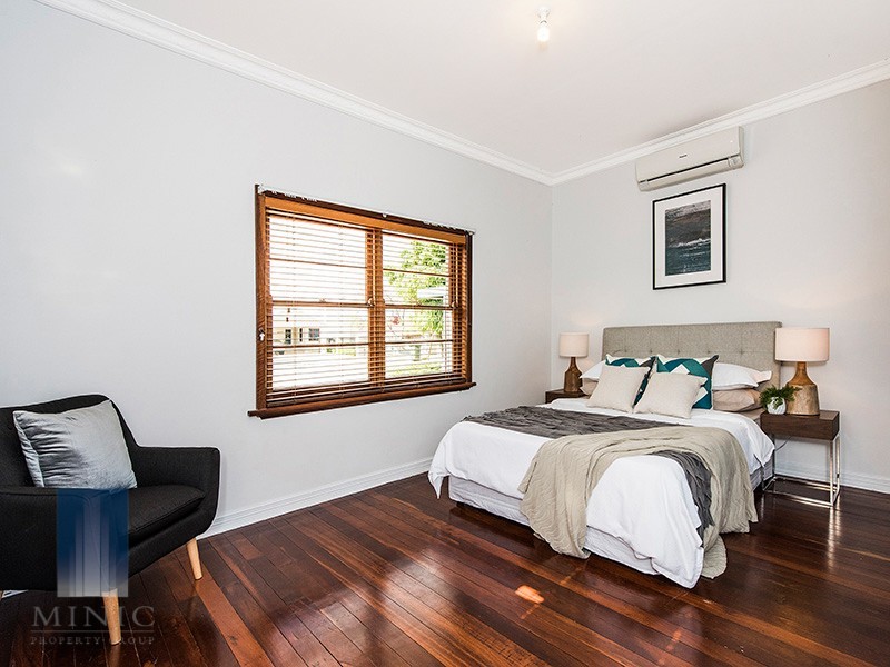 7 Isabella Crescent, Manning WA 6152