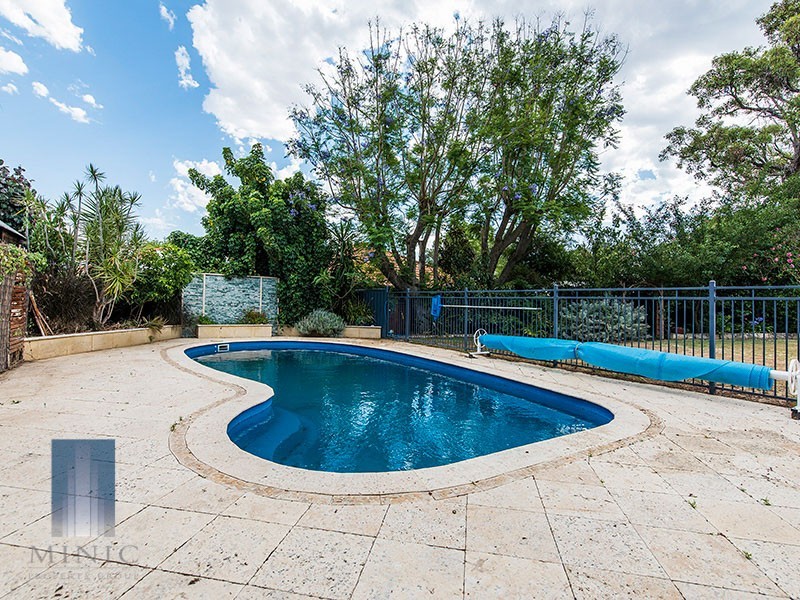 7 Isabella Crescent, Manning WA 6152