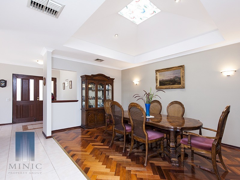 36 Rivermoor Loop, Riverton WA 6148