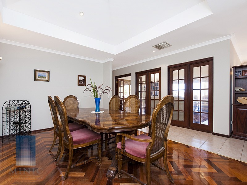 36 Rivermoor Loop, Riverton WA 6148