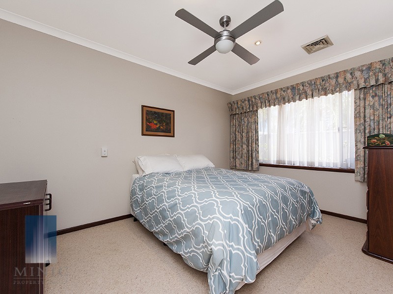 36 Rivermoor Loop, Riverton WA 6148