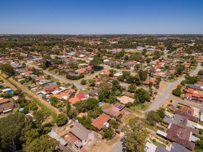 33 Rhonda Avenue, Willetton WA 6155