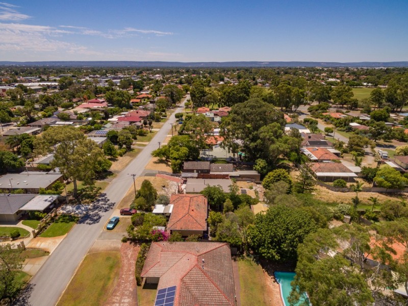 33 Rhonda Avenue, Willetton WA 6155
