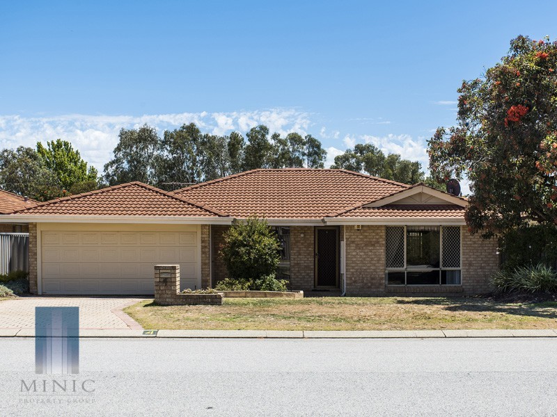 4 Foreshore Entrance, Wilson WA 6107