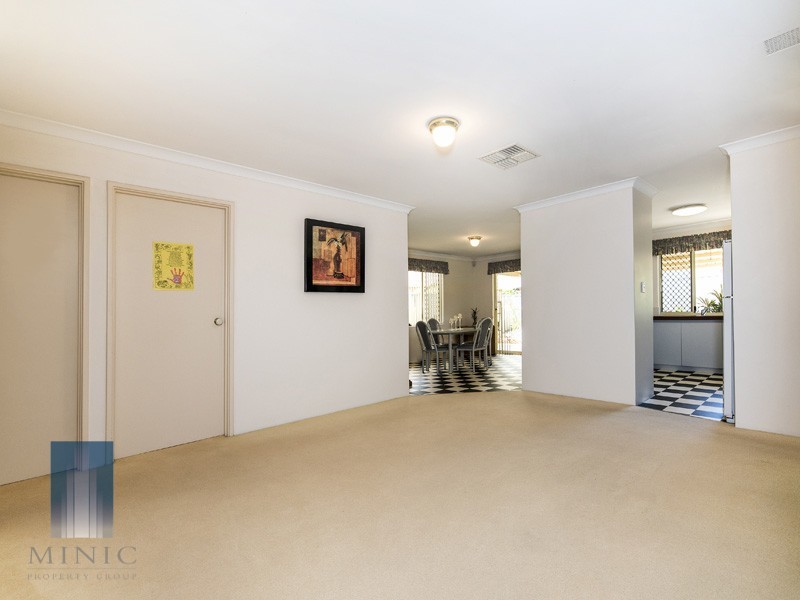 4 Foreshore Entrance, Wilson WA 6107