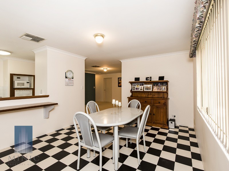 4 Foreshore Entrance, Wilson WA 6107