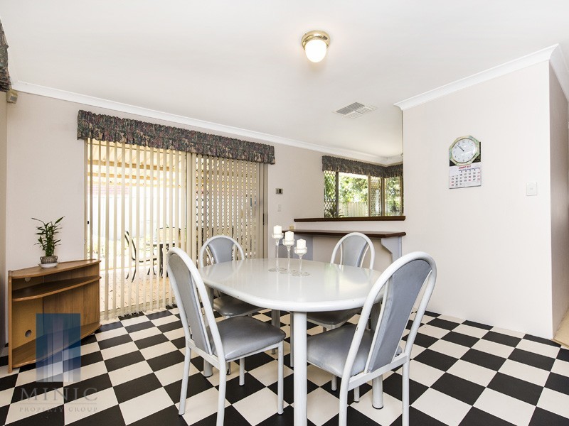 4 Foreshore Entrance, Wilson WA 6107