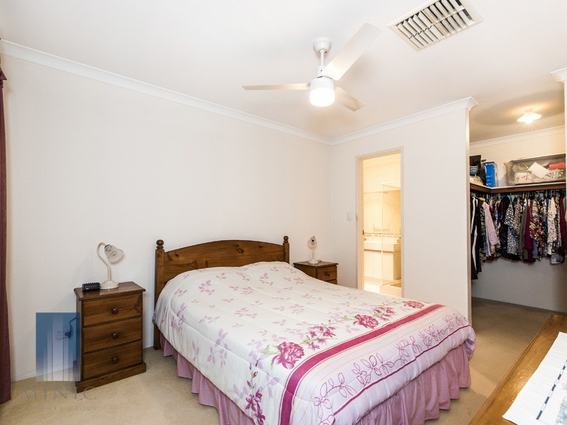 4 Foreshore Entrance, Wilson WA 6107