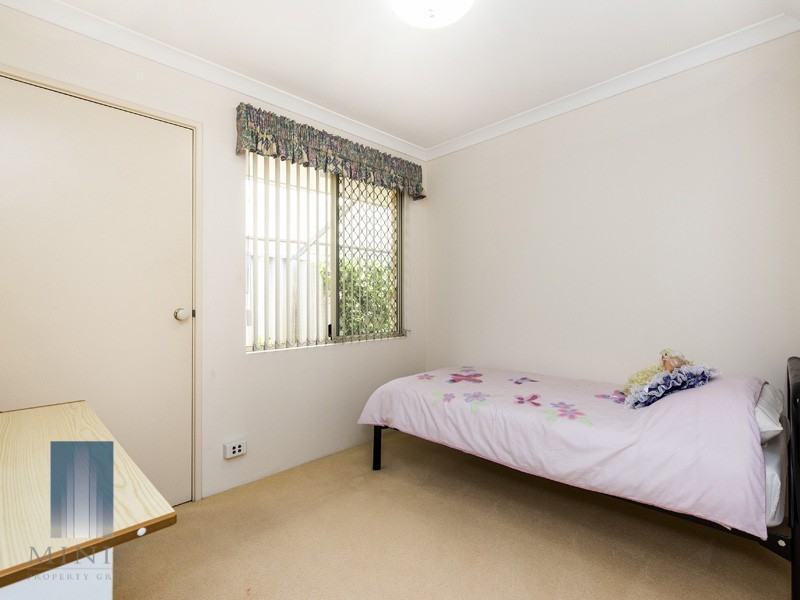 4 Foreshore Entrance, Wilson WA 6107